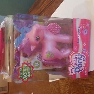 2003 my little pony serendipity mib g3